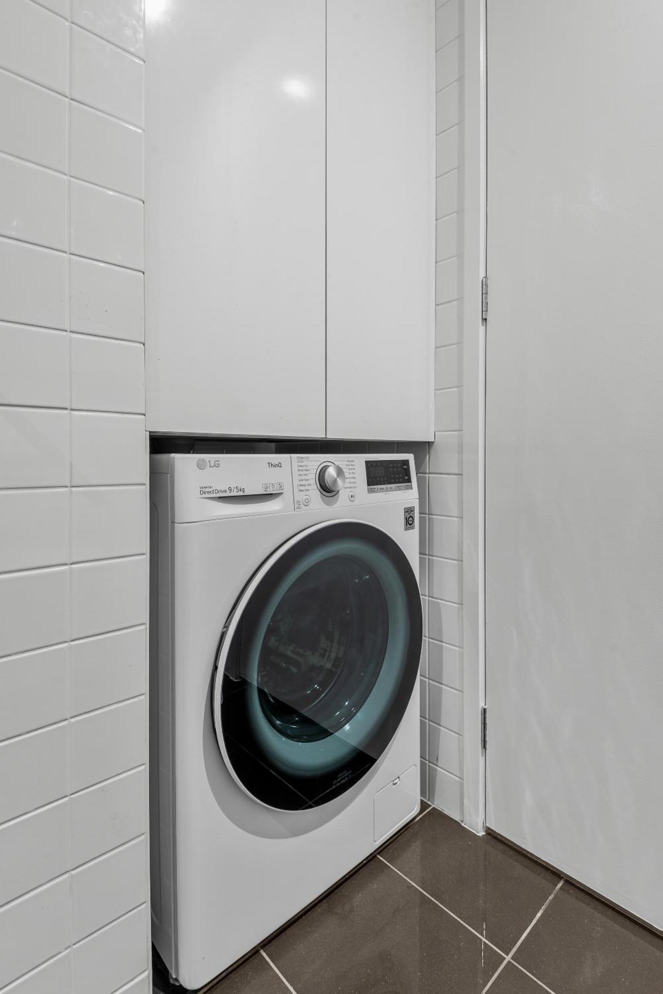 Stylish And Spacious 2-Bed Apartment Melbourne Luaran gambar